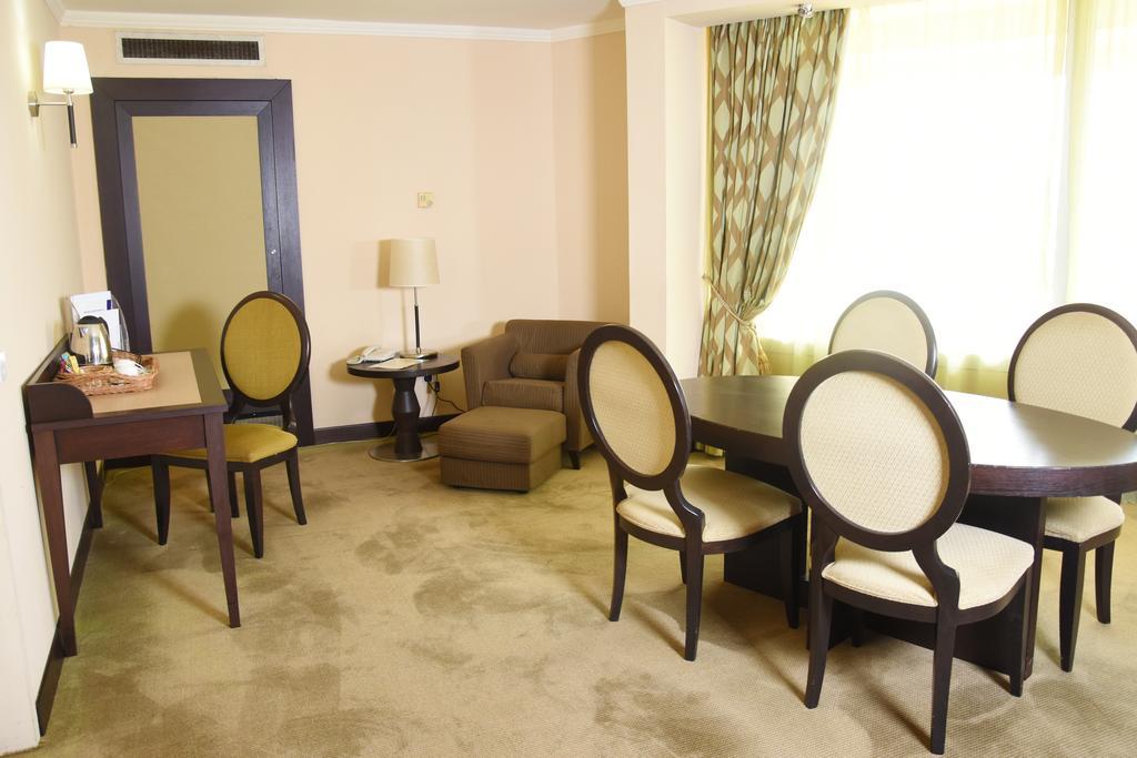 Hotel Nicon Luxury Abuja Extérieur photo