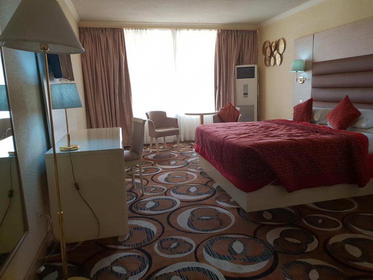 Hotel Nicon Luxury Abuja Extérieur photo